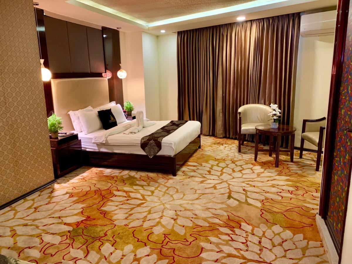Hotel Noorjahan Grand Сілет Екстер'єр фото