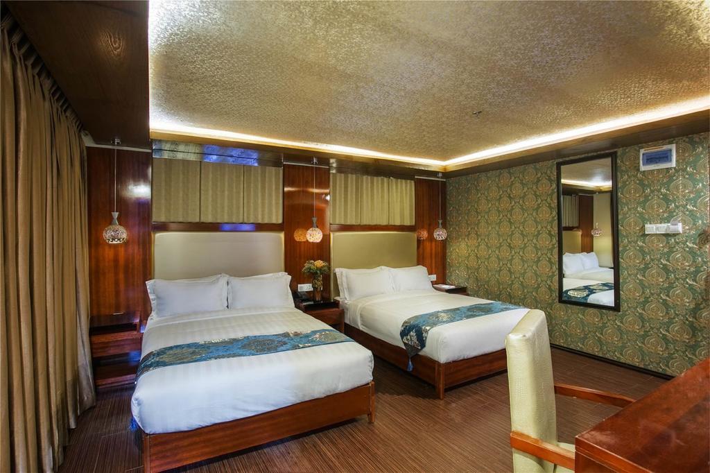 Hotel Noorjahan Grand Сілет Екстер'єр фото